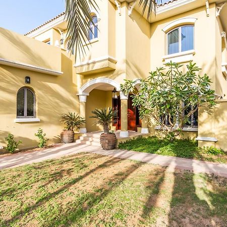 Chic 4Br Villa With Assistant Room And Private Pool On Palm Jumeirah By Deluxe Holiday Homes Dubai Eksteriør bilde