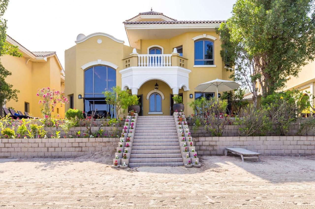 Chic 4Br Villa With Assistant Room And Private Pool On Palm Jumeirah By Deluxe Holiday Homes Dubai Eksteriør bilde